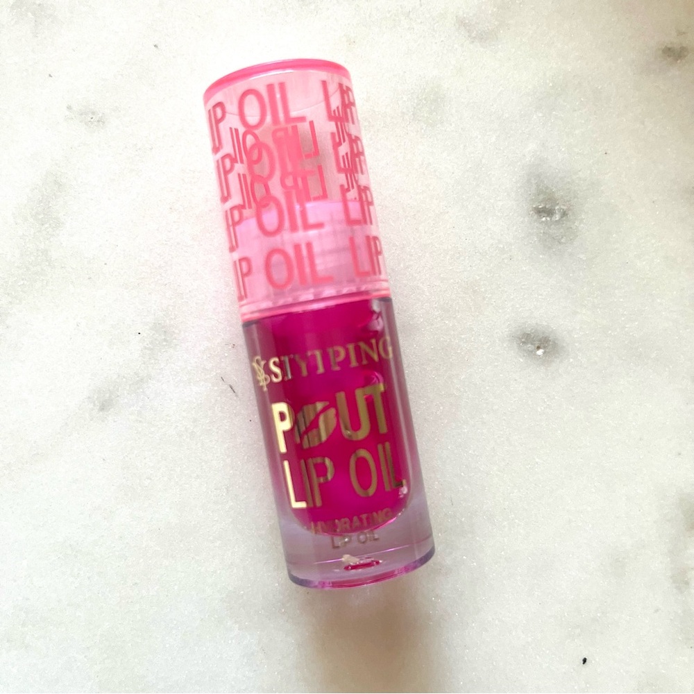 💜 Pout Lip Oil, Hydrating